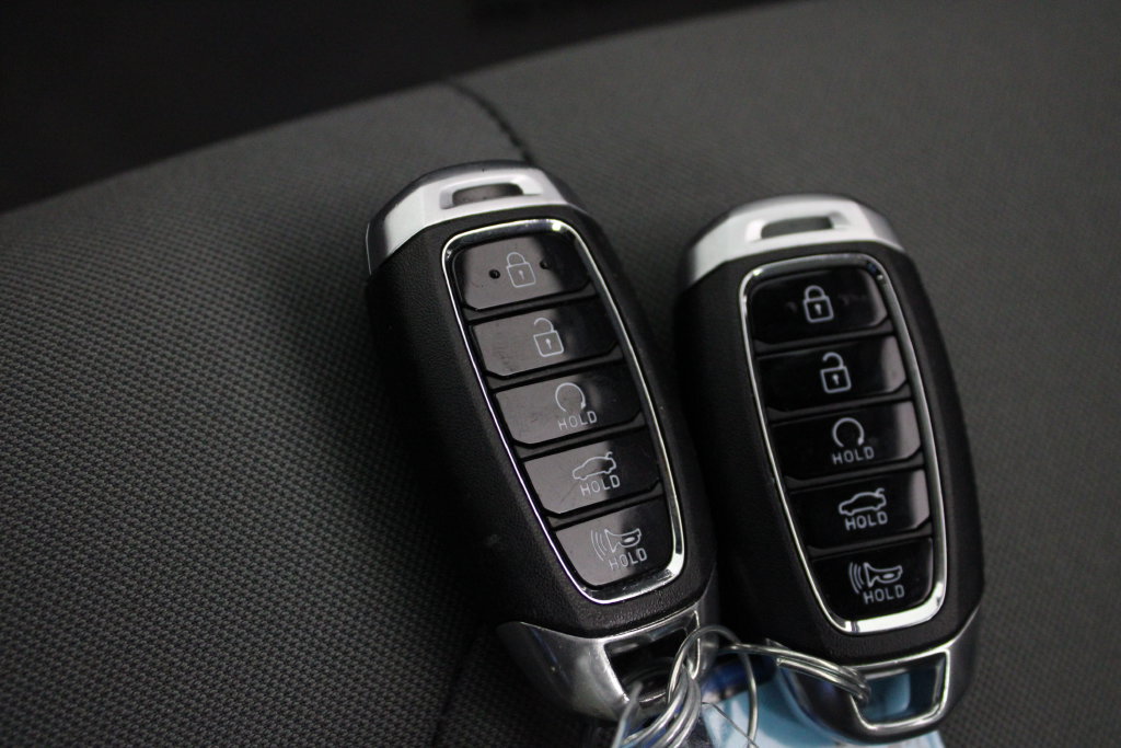 Certified 2022 Hyundai Elantra SEL FWD image 29