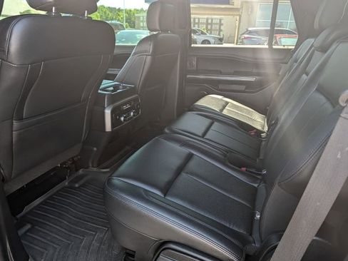 Used 2019 Ford Expedition XLT w/ Equipment Group 202A RWD image 39