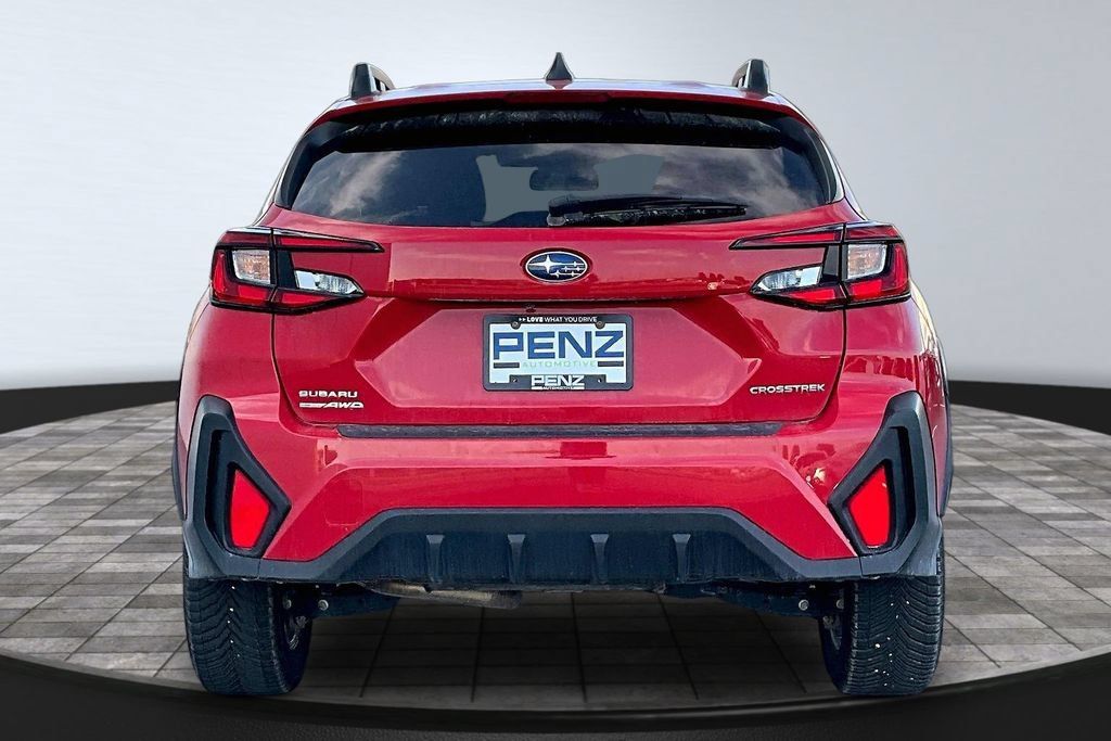 Used 2024 Subaru Crosstrek 2.0i Premium AWD/4WD image 5