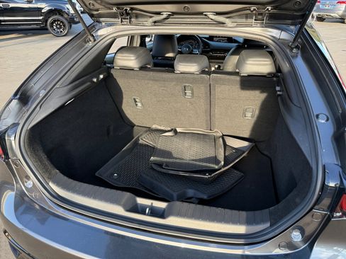 Used 2021 MAZDA MAZDA3 s image 20