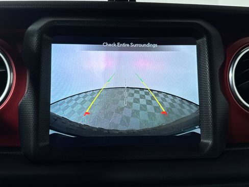 Used 2021 Jeep Wrangler Unlimited Rubicon image 14