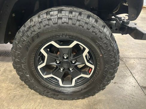 Used 2006 Jeep Wrangler Unlimited Rubicon AWD/4WD image 6