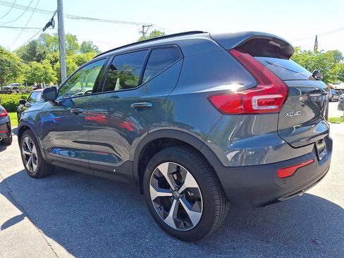 Certified 2026 Volvo XC40 B5 Plus AWD/4WD image 4