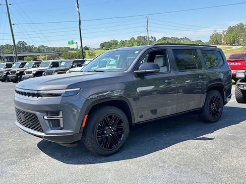 New 2026 Jeep Grand Wagoneer Limited AWD/4WD image 6