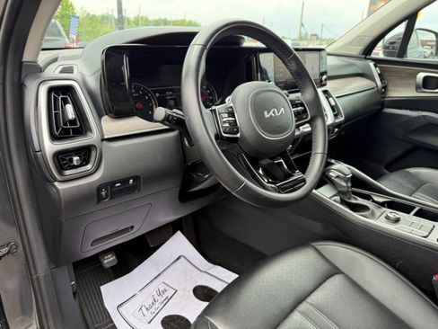 Used 2022 Kia Sorento S AWD/4WD image 21