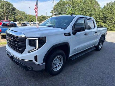 Used 2024 GMC Sierra 1500 Pro w/ Pro Value Package RWD image 3