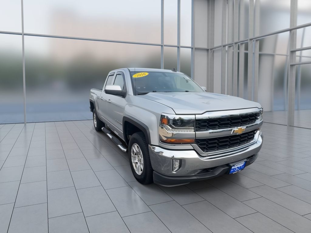 Used 2016 Chevrolet Silverado 1500 LT w/ All Star Edition AWD/4WD image 2