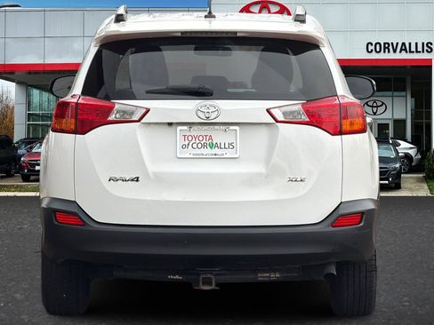 Used 2014 Toyota RAV4 XLE image 5