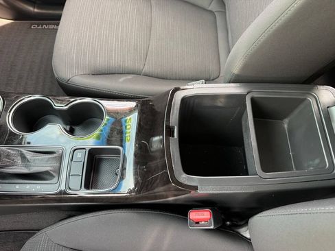 Used 2015 Kia Sorento LX FWD image 22