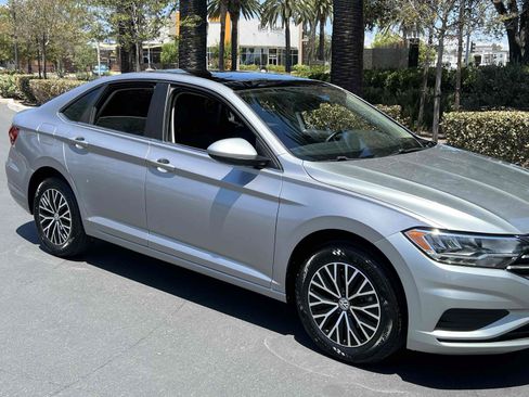 Used 2021 Volkswagen Jetta SE FWD image 42