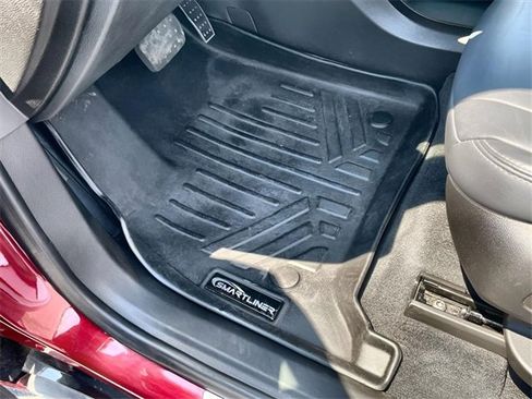 Used 2023 Buick Enclave Essence w/ Sport Touring Edition image 34