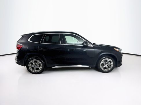 Used 2025 BMW X1 xDrive28i AWD/4WD image 2