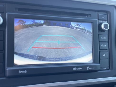 Used 2017 Toyota Tacoma SR5 image 28