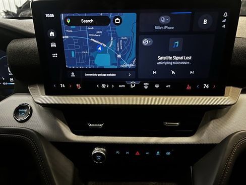 Used 2025 Ford Explorer Active w/ Active Comfort Package image 12