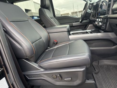 Used 2025 Ford F350 Lariat w/ FX4 Off-Road Package image 34