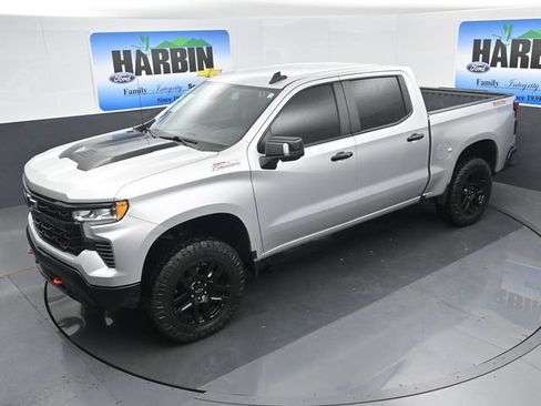 Used 2022 Chevrolet Silverado 1500 LT Trail Boss w/ LT Trail Boss Premium Package AWD/4WD image 22