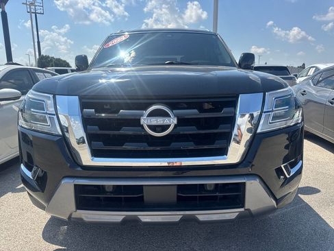 Used 2024 Nissan Armada SL w/ Captain's Chairs Package RWD image 2
