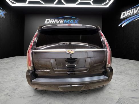 Used 2015 Cadillac Escalade Premium AWD/4WD image 6
