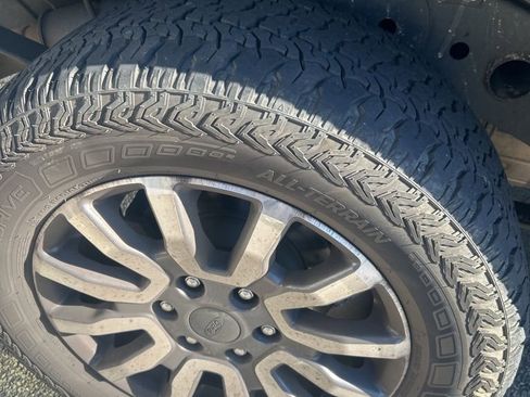 Used 2019 Ford Ranger Lariat w/ Equipment Group 501A Mid image 6