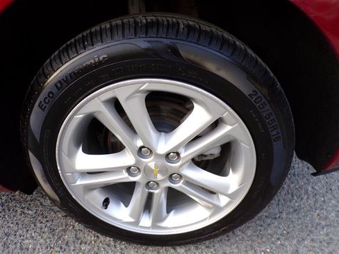 Used 2017 Chevrolet Cruze LT image 40