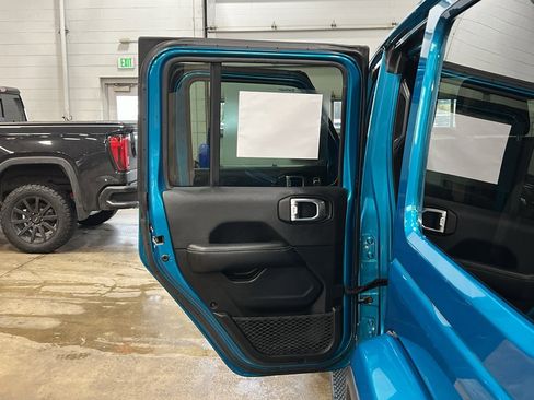 Used 2020 Jeep Wrangler Unlimited Sahara w/ LED Lighting Group image 34