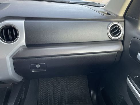 Used 2015 Toyota Tundra SR5 image 16