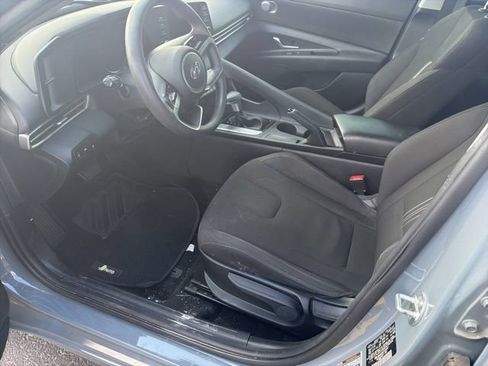 Used 2021 Hyundai Elantra SEL FWD image 6