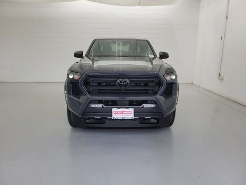 Used 2025 Toyota Tacoma SR5 RWD image 4