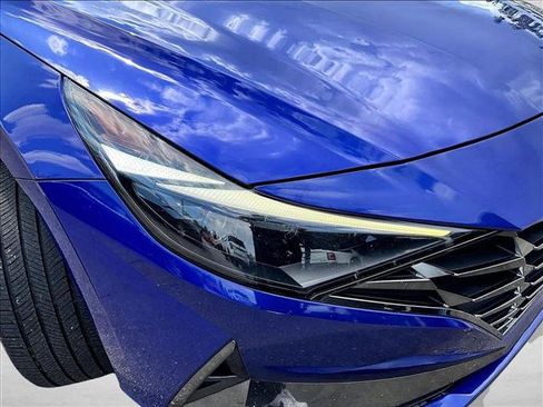 Used 2023 Hyundai Elantra Limited FWD image 27