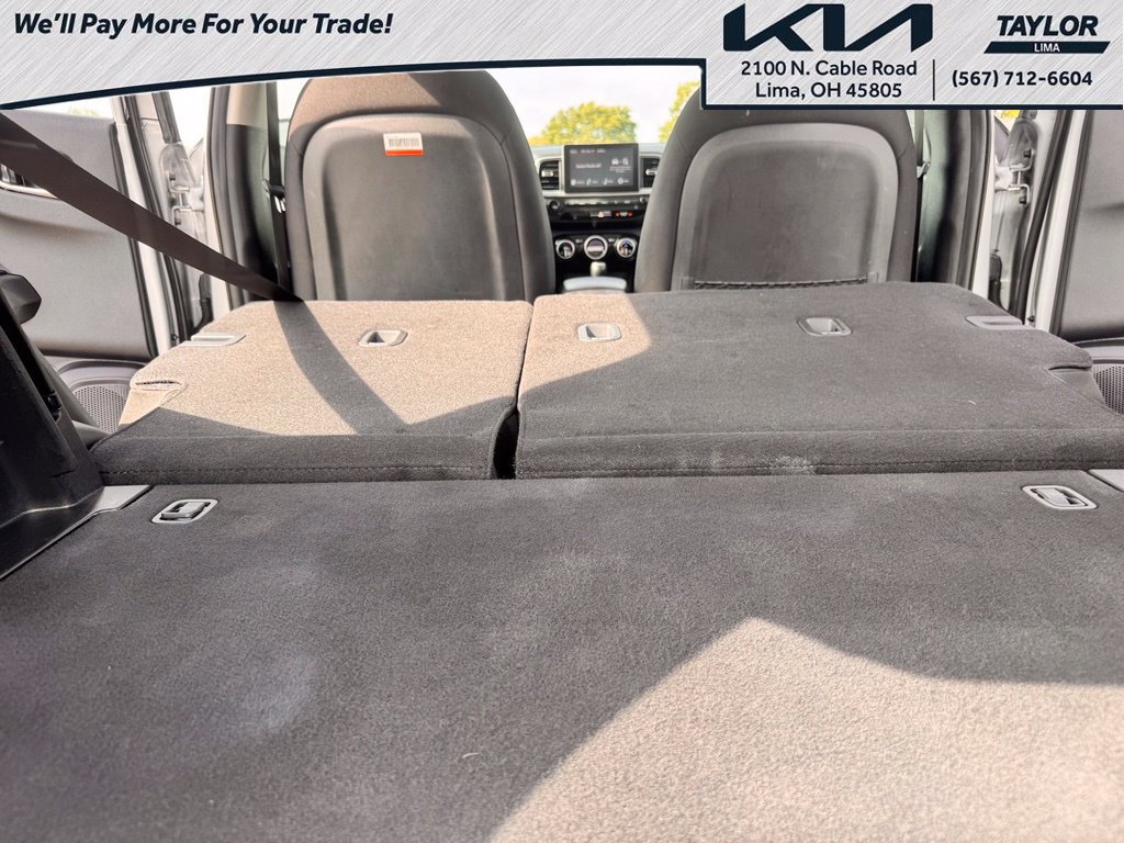 Used 2025 Hyundai Venue SEL FWD image 22