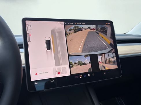 Used 2023 Tesla Model 3 Standard Range RWD image 41
