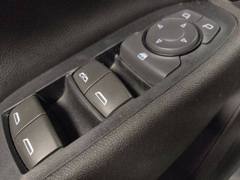 Used 2019 Chevrolet Equinox LT image 27