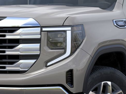New 2026 GMC Sierra 1500 SLE image 10