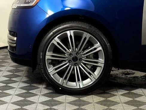 New 2026 Land Rover Range Rover Long Wheelbase SE image 16