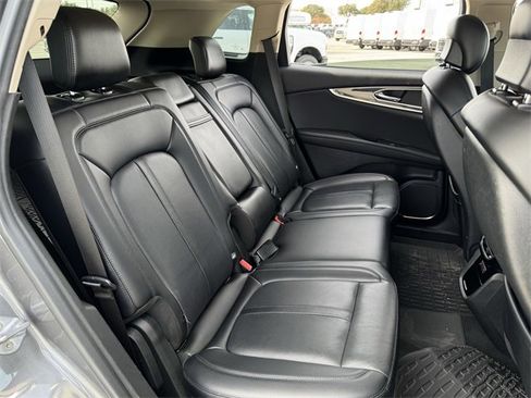 Used 2022 Lincoln Nautilus Reserve w/ Equipment Group 201A image 33