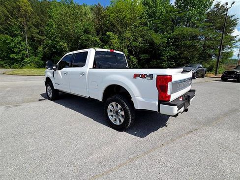 Used 2019 Ford F250 Platinum w/ Platinum Ultimate Package image 9
