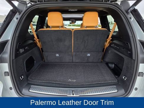 Used 2024 Jeep Grand Cherokee L Summit image 18