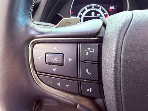 Used 2023 Lexus LS 500 w/ Accessory Package (Z2) RWD image 20