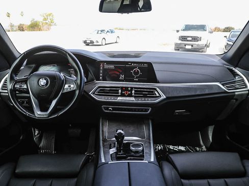 Used 2020 BMW X5 sDrive40i w/ Premium Package image 12