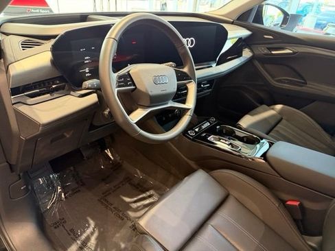 Used 2025 Audi Q6 e-tron Premium Plus AWD/4WD image 9