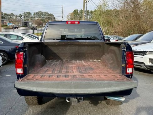 Used 2017 RAM 1500 Express RWD image 10