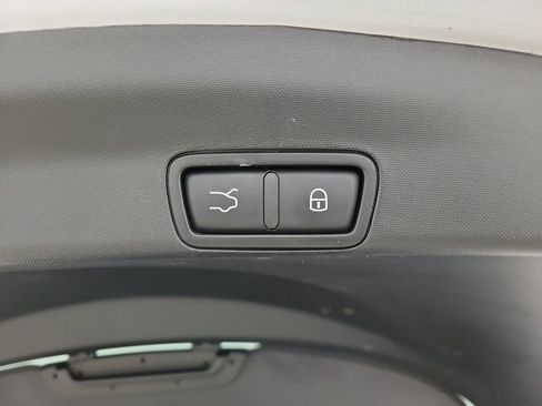 Used 2023 Alfa Romeo Stelvio Sprint image 11