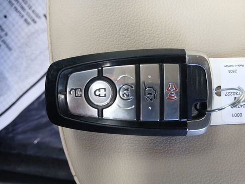 Used 2022 Ford Edge SEL w/ Convenience Package image 27