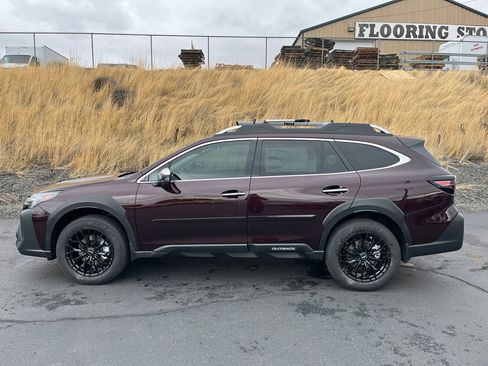 New 2025 Subaru Outback Touring XT image 5