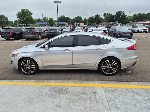 Used 2019 Ford Fusion Titanium AWD/4WD image 10