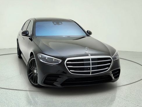 Certified 2022 Mercedes-Benz S 580 4MATIC Sedan image 6