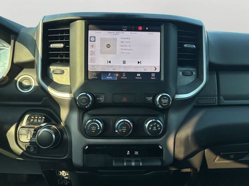 Used 2022 RAM 1500 Big Horn AWD/4WD image 18