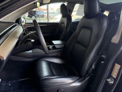 Used 2022 Tesla Model Y Performance AWD/4WD image 14