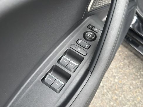 Certified 2025 Acura TLX w/ Technology Package image 23