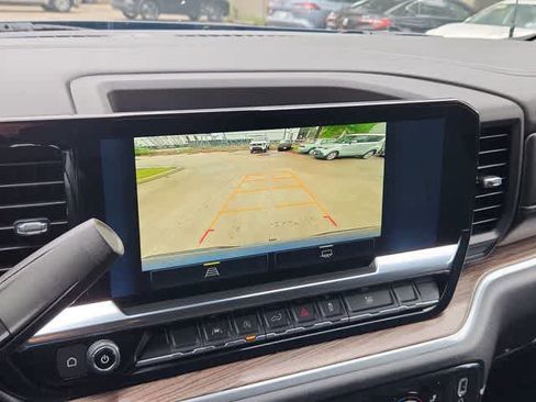 Used 2024 Chevrolet Silverado 1500 LT image 23